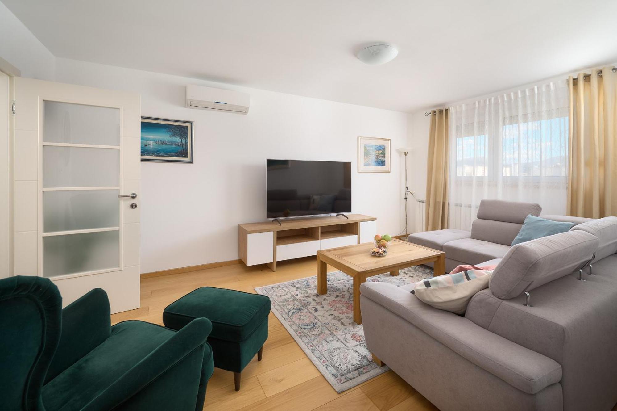 Comfortable Apartment Split Extérieur photo